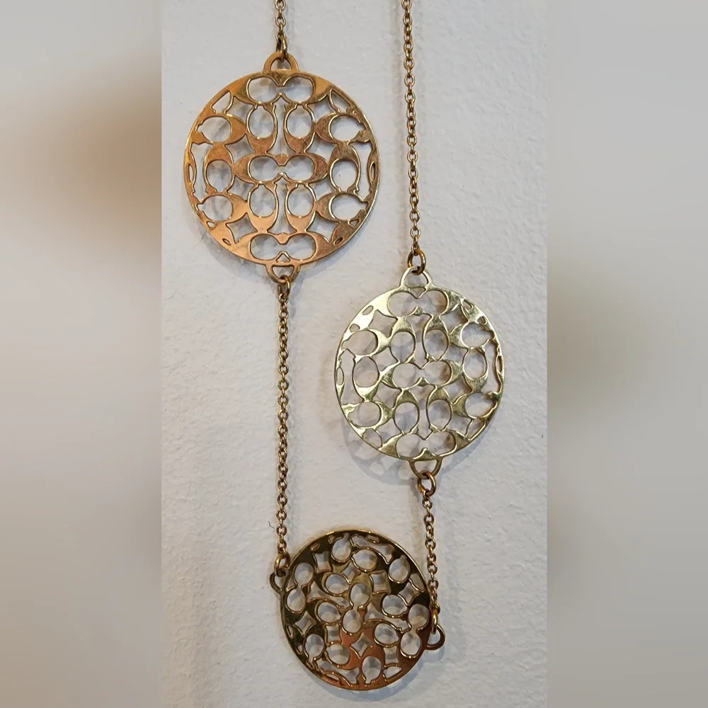 Coach Signature Gold Filigree Necklace - Picture 4 of 7